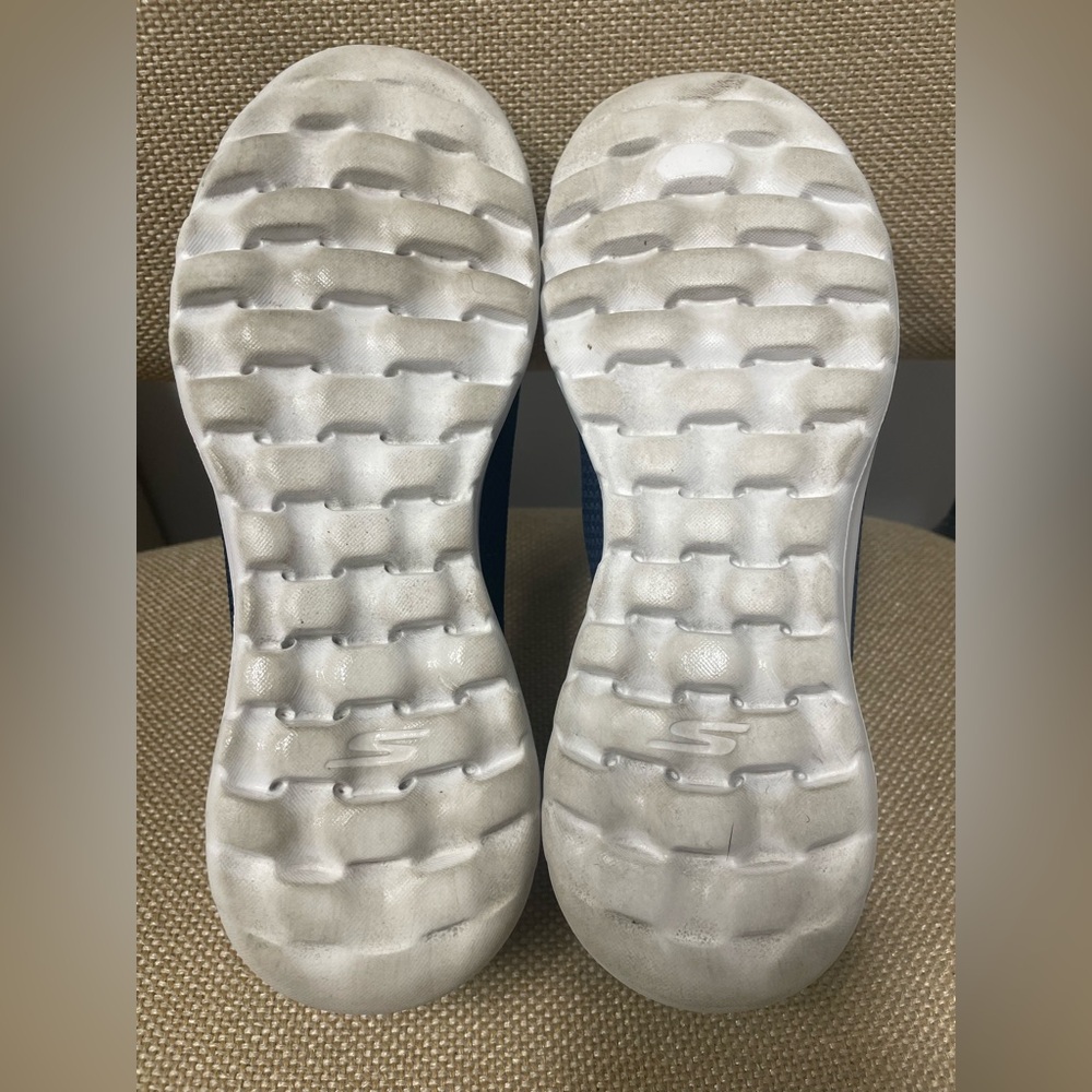 SKECHERS GOGA MAT Women’s Slip On Sneakers. Size 7 1/2. EUC - Picture 2 of 7